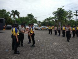 Peringati Hari Bhayangkara ke-72, Di Wilayah Polres Tanjungpinang Bersih-Bersih Sejumlah Tempat Ibadah