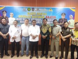 Jaksa Agung Bujuk Hakim Manalu Agar Mau Dioperasi Katarak