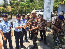 Gelar Bakti Sosial, KB FKPPI Kepri Bantu Cat Pagar Tembok Mako Lanud RHF