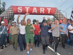 Ratusan dari Masyarakat dan Prajurit TNI Mengikut Fun Run