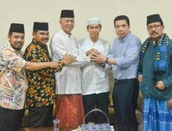 Terkait Kisruh Relokasi Bazar Imlek, Akhirnya Rudy Chua Dan Syahrul Bergenggaman Tangan
