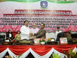 DPRD Kepri Menggelar Rapat Paripurna Laporan Akhir Pansus LKPj Tahun 2018