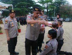5 Perwira Remaja dan 113 Bintara Remaja Dit Samapta Polda Kepri Menjalani Tradisi Pembaretan