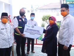 BPJS Ketenagakerjaan Bersinergi Dengan Pemko Tanjungpinang Serahkan 160 Paket Sembako Ke Masyarakat