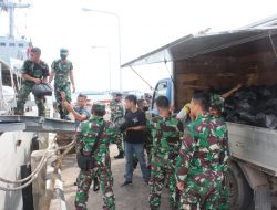 Lantamal IV Dukung Program Koarmabar I Beri Bantuan Sosial Kepada Masyarakat Terdampak Covid-19