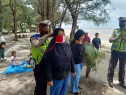 Guna Mengantisipasi Penularan Covid.19 Satlantas Polres Lingga Gelar Berbagi Masker