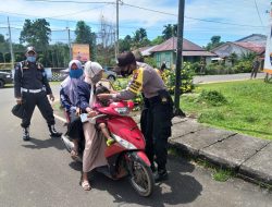 Operasi Yustisi, Polsek Daik Lingga Bersama TNI dan Satpol PP lakukan Penindakan Terhadap Warga Yang Melanggar