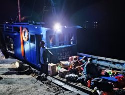 Program Nasi Kapau Polres Bintan Hingga ke Pulau Pengekek