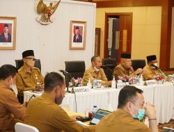Pj Sekda Lamidi Pimpin Rapat Evaluasi Capaian Kinerja Pemprov Kepri 2021