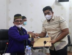 Ketua Umum HNSI Bintan Curhat pada Plt Bupati, Terkait Pengurusan Pas Kecil Bagi Nelayan