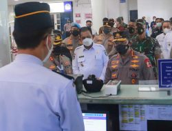 Kapolri dan Gubernur Kepri Tinjau Vaksinasi Massal Serentak se Indonesia Secara Virtual