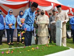 Peringati Harkitnas Ke-114 Gubernur Ansar Ziarah TMP Pusara Bhakti Tanjungpinang