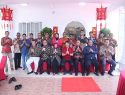 Berbagi Kebahagiaan, Rahma Bersama Forkopimda dan para Kadis Kunjungi Tokoh Tionghoa