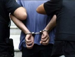 Remaja dan Pria Paruh Baya di Tanjungpinang Ditangkap, Polisi Amankan Barang Terlarang