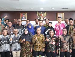 Sekda Bintan Tandatangani Kerja Sama Terkait Pendanaan Pilkada Serentak 2024
