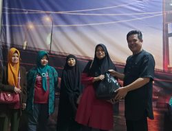 Kepedulian Pada  Sesama, Perkumpulan Palembang Bersaudara Bagikan Paket Sembako