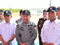 Ansar Dampingi Kepala Bakamla RI Lakukan Ground Breaking Pembangunan Dermaga Bakamla di  Batam