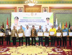 Gubernur Ansar Serahkan Anugrah Paritrana Award 2022 Provinsi Kepri