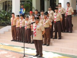 Lepas Peserta Lomba Tingkat Regu Pramuka V, Jefridin Berpesan Jaga Kesehatan dan Utamakan Ibadah