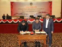 DPRD Kepri Sahkan Ranperda LPP APBD 2022 Jadi Perda