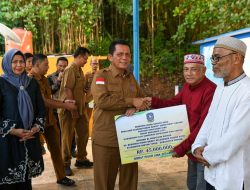 Total Bantuan Rp10 Miliar Diserahkan Gubernur Ansar Untuk 185 Rumah Ibadah dan 617 Guru PA Kabupaten Bintan