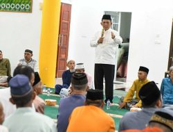 Berkunjung Ke Pulau Karas, Gubernur Ansar Bawa Kabar Listrik Akan Hidup 24 Jam