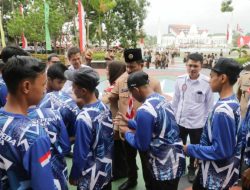 Berangkatkan Atlet Sepeda Pra PON, Rudi: Jaga Nama Baik Kepri