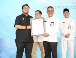 Jefridin Apresiasi Pemecahan Rekor MURI Dunia “Replika Dapur Arang dari 6.666 Rangkaian Luti Gendang”