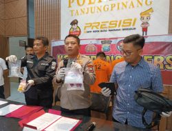 Pengedar di Tanjungpinang Diringkus Polisi Saat Kendarai Motor, 12 Paket Sabu dan Ratusan Ekstasi Diamankan