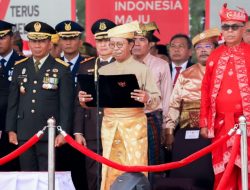 Ketua DPRD Kepri Bacakan Teks  Proklamasi Upacara Peringatan HUT ke-78 Kemerdekaan RI Tingkat Provinsi Kepri di Natuna