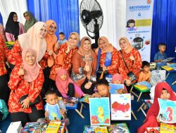 Ernawati Trenggono dan Dewi Ansar Kunjungi Dekranasda & Pusat Sterilisasi Makanan Batam
