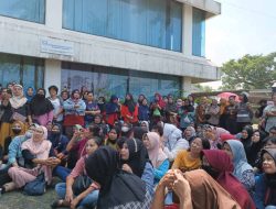 Gaji Belum Dibayar, Buruh PT Swakarya Indah Busana Tanjungpinang Mogok Kerja