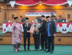 Pj Wali Kota Tanjungpinang Sampaikan Ranperda Perubahan APBD 2023 ke DPRD