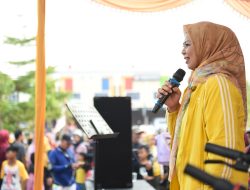 Dewi Ansar Ikut Senam Sehat dan Gotong Royong Bersama Masyarakat Tanjungpinang