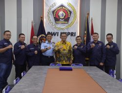 Hadir di Acara Pelantikan PWI & IKWI Kepri, Gubernur Ansar Puji Kekompakan PWI