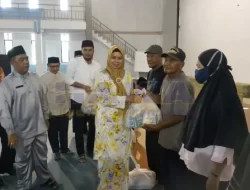 Lewat Dana Aspirasi, Ketua Komisi IV DPRD Kepri Bagi 1.260 Sembako di Bintim