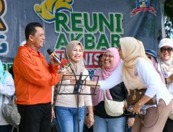 Gubernur Ansar Melepas Jalan Santai Ilunisda Tanjungpinang