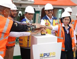 Di Atas MV Trinity Surveyor, Gubernur Ansar Resmikan Dimulainya Survey Penyelidikan Tanah Jembatan Batam-Bintan