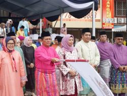 Gubernur Ansar Lepas Puluhan Ribu Peserta Pawai Ta’aruf MTQH Ke X Provinsi Kepri