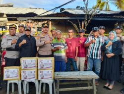 Kepedulian Polri Terhadap Masyarakat, Polsek Bintan Timur  Serahkan Bantuan Sosial Kepada Korban Kebakaran