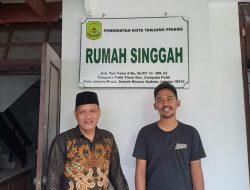 Kunjungi Rumah Singgah, Anggota DPRD Tanjungpinang Prengki Simanjuntak Beri Apresiasi dan Minta Pemko Perhatikan Kenyamanan Pasien