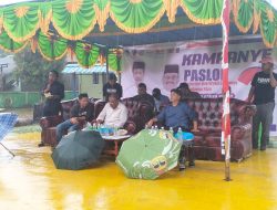 Guyuran Hujan Dihadapi Warga Bintan Pesisir, Demi Tetap Bersama Rudi-Rafiq