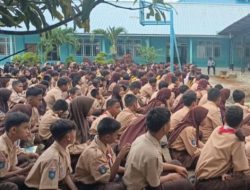 Membangun Generasi Bebas Kenakalan Remaja, Polsek Bintan Utara Gelar Penyuluhan di SMPN 13 Tanjunguban