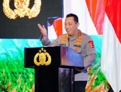 Kapolri Dorong Polri Lebih Dekat dengan Masyarakat Melalui Media Sosial