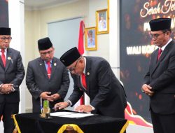 Serah Terima Jabatan: Lis Darmansyah dan Raja Ariza Resmi Pimpin Tanjungpinang