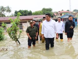 Bupati Roby Kurniawan Tinjau Banjir, Tegaskan Komitmen Mitigasi Bencana