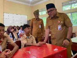 Picu Motivasi, Lis Ajak Pelajar Peduli dan Baca Buku Kisah Orang Sukses