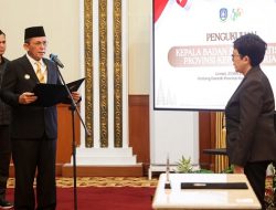 Ansar Ahmad Kukuhkan Dr Margaretha Ari Anggorowati sebagai Kepala BPS Kepri