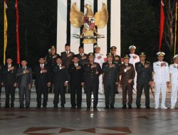 Tegak dalam Hening, Wakil Ketua III DPRD Kepri Hormati Pahlawan di Apel Renungan Suci HUT RI ke-80