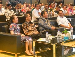 Gubernur Ansar Dampingi Mendagri Tutup Rakernas APKASI XVII Tahun 2026